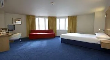 Ramada Encore Hotel 3*